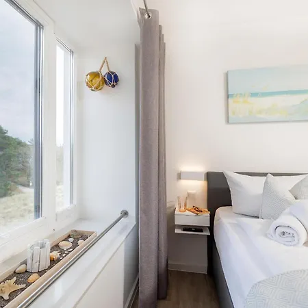 Apartmán Prora - Helles 2 Schlafzimmer Apartment Mit Meerblick, Grill, Gemeinschaftssauna, E-Ladesaeule Und Strandkorb Am Strand - Duenenblick Binz