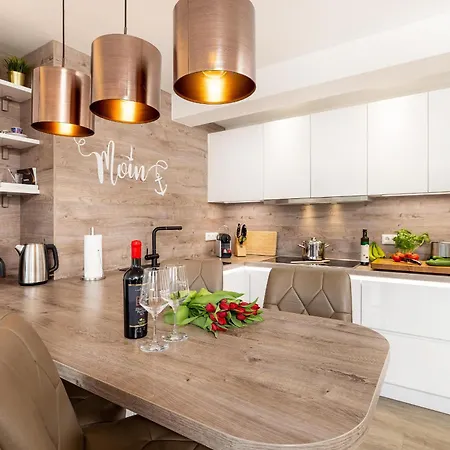 Apartmán Prora - Helles 2 Schlafzimmer Apartment Mit Meerblick, Grill, Gemeinschaftssauna, E-Ladesaeule Und Strandkorb Am Strand - Duenenblick *