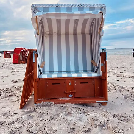 Prora - Helles 2 Schlafzimmer Apartment Mit Meerblick, Grill, Gemeinschaftssauna, E-Ladesaeule Und Strandkorb Am Strand - Duenenblick *