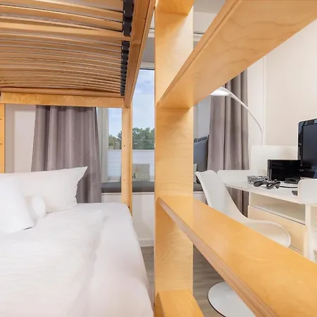 Apartmán Prora - Helles 2 Schlafzimmer Apartment Mit Meerblick, Grill, Gemeinschaftssauna, E-Ladesaeule Und Strandkorb Am Strand - Duenenblick *